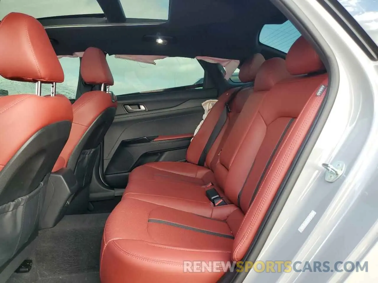 10 fotografías del automóvil dañado 5XXG64J20PG204052 KIA K5 2023
