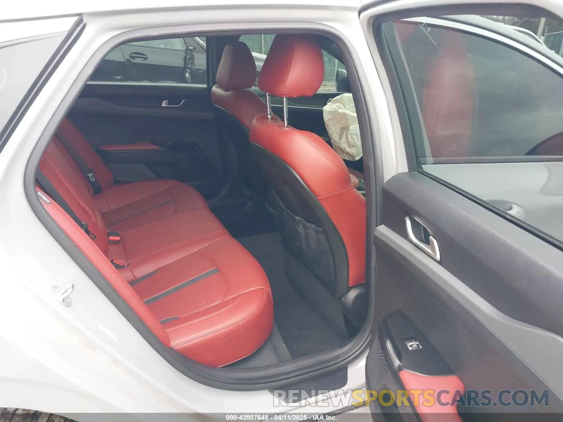 8 fotografías del automóvil dañado 5XXG64J20PG226391 KIA K5 2023