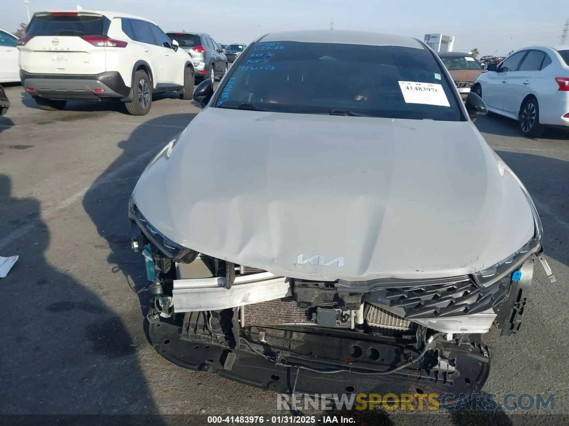 11 fotografías del automóvil dañado 5XXG64J21PG171885 KIA K5 2023