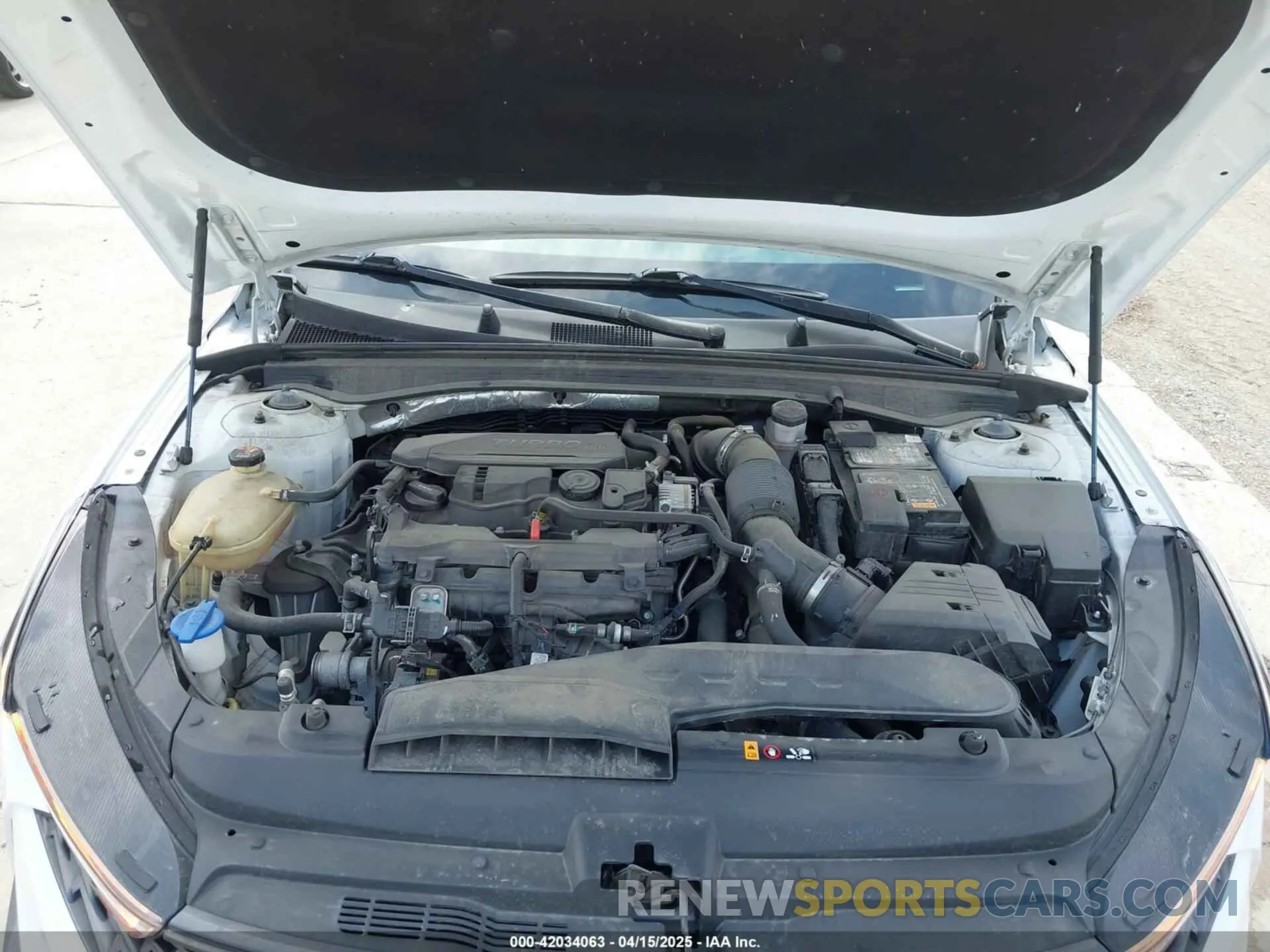 10 fotografías del automóvil dañado 5XXG64J21PG183275 KIA K5 2023