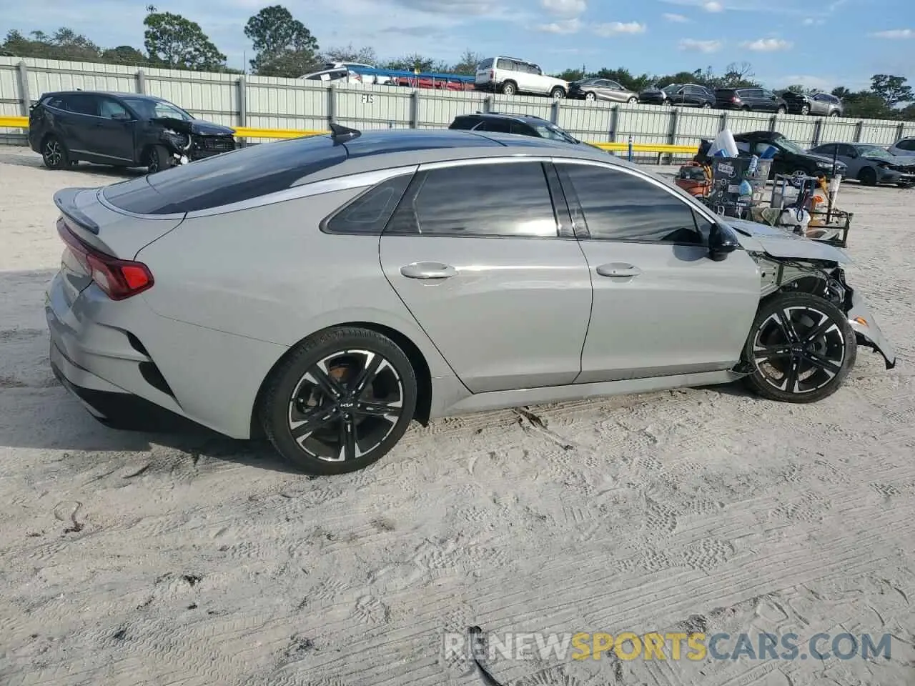 3 fotografías del automóvil dañado 5XXG64J21PG202777 KIA K5 2023