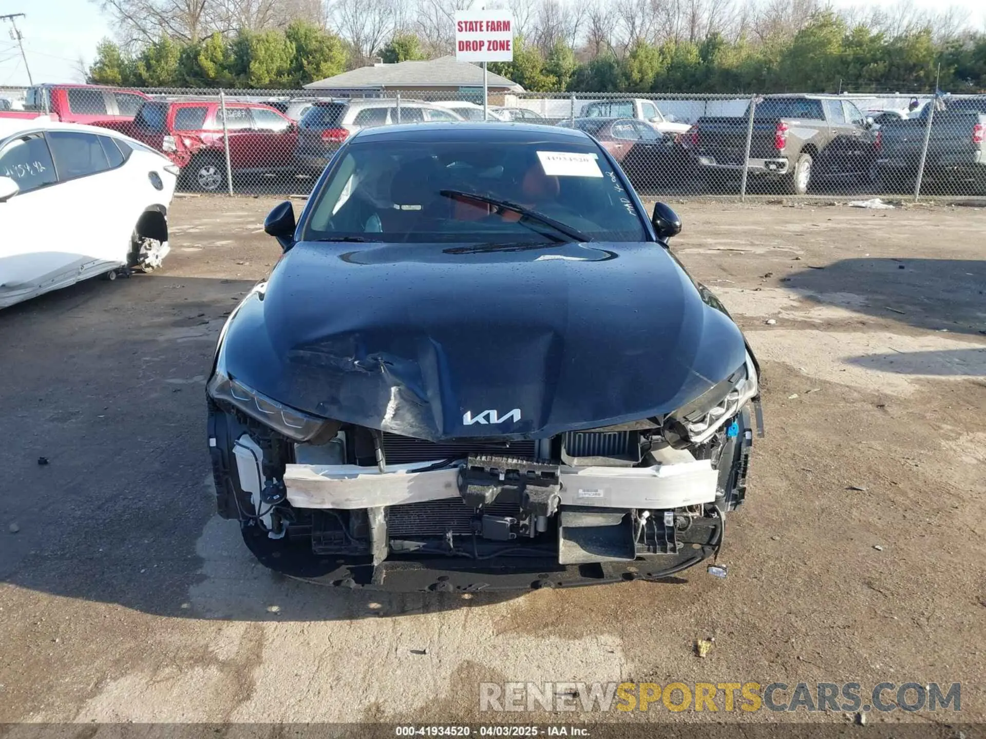 12 fotografías del automóvil dañado 5XXG64J21PG204142 KIA K5 2023