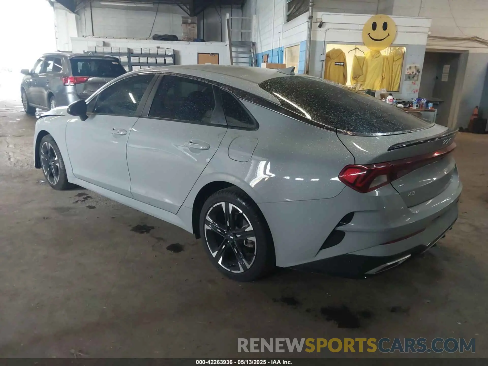 3 fotografías del automóvil dañado 5XXG64J21PG222611 KIA K5 2023