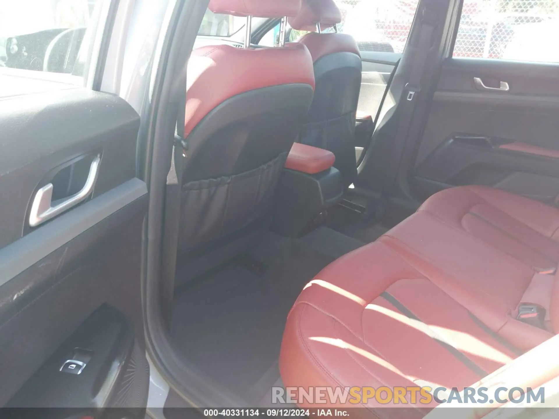 8 fotografías del automóvil dañado 5XXG64J22PG183172 KIA K5 2023