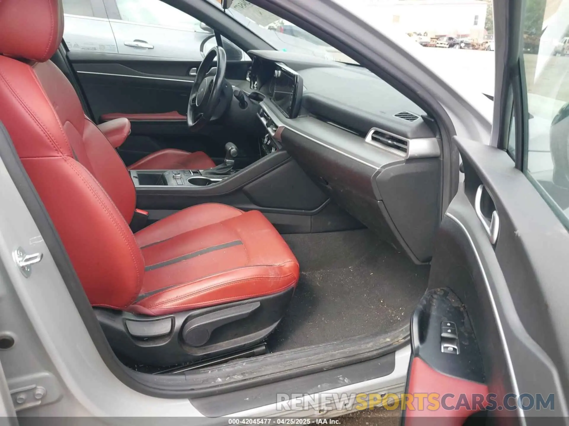 5 fotografías del automóvil dañado 5XXG64J22PG215361 KIA K5 2023