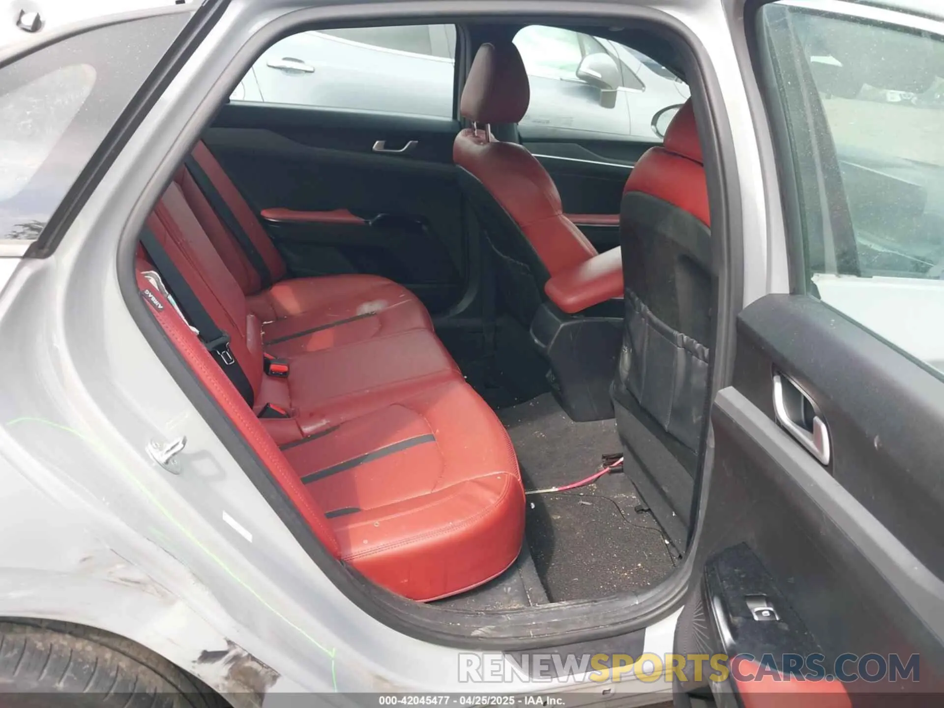 8 fotografías del automóvil dañado 5XXG64J22PG215361 KIA K5 2023