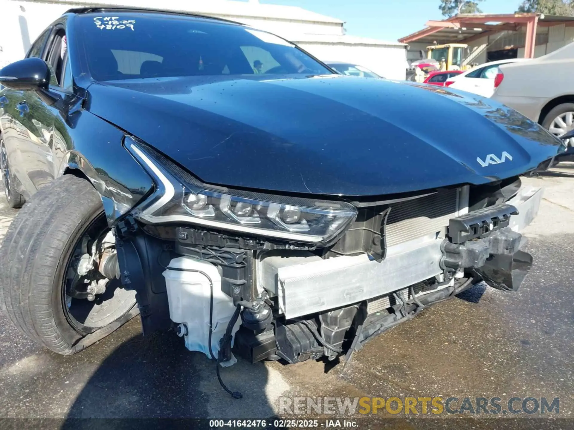 19 fotografías del automóvil dañado 5XXG64J22PG226277 KIA K5 2023