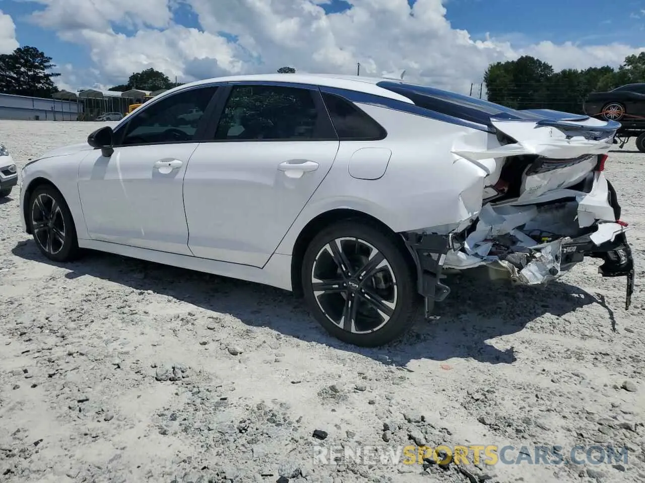 2 fotografías del automóvil dañado 5XXG64J23PG173802 KIA K5 2023