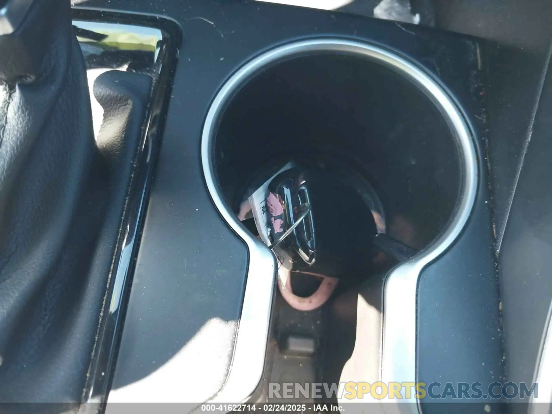 11 fotografías del automóvil dañado 5XXG64J23PG184492 KIA K5 2023