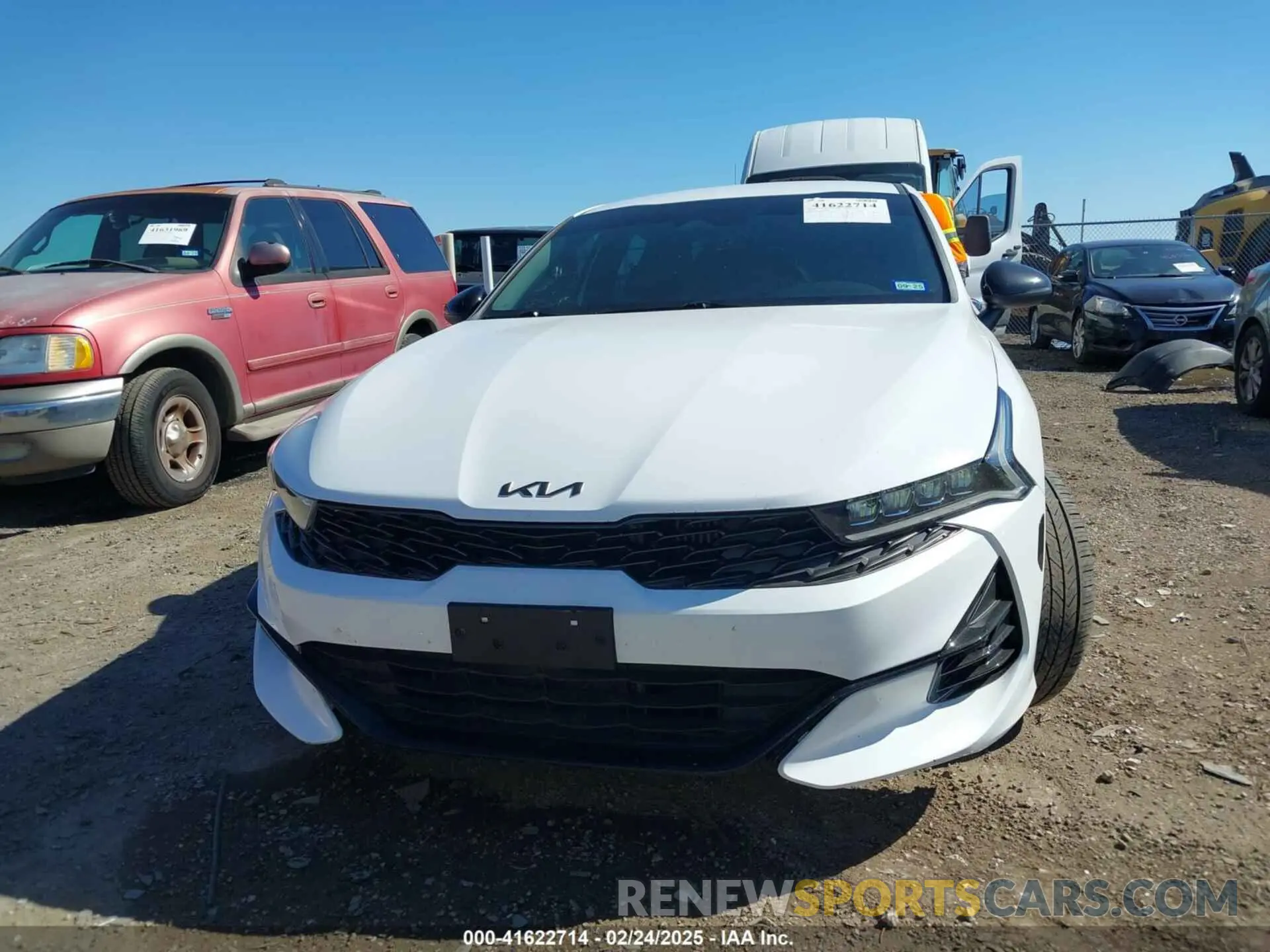 13 fotografías del automóvil dañado 5XXG64J23PG184492 KIA K5 2023