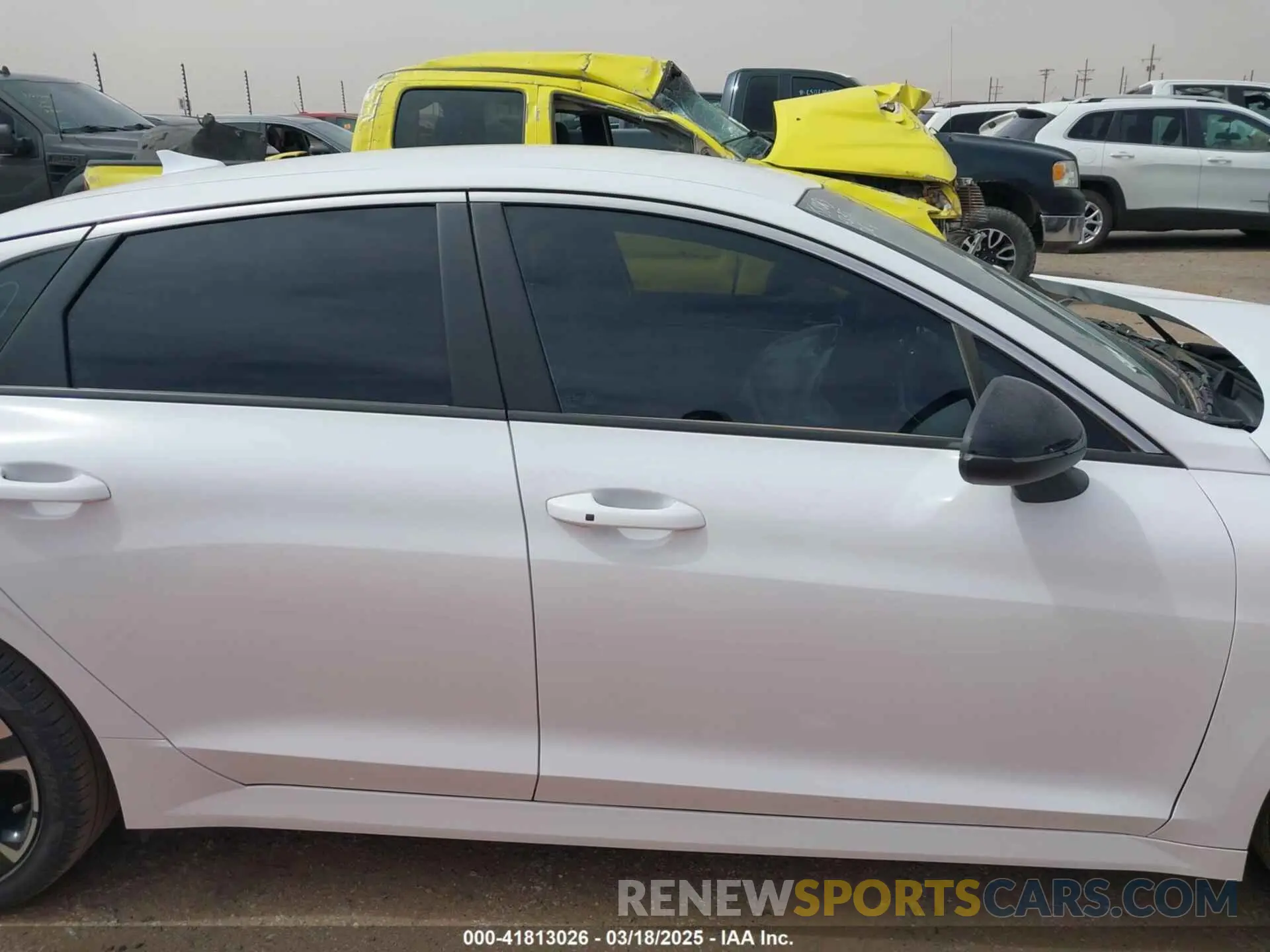14 fotografías del automóvil dañado 5XXG64J23PG210833 KIA K5 2023