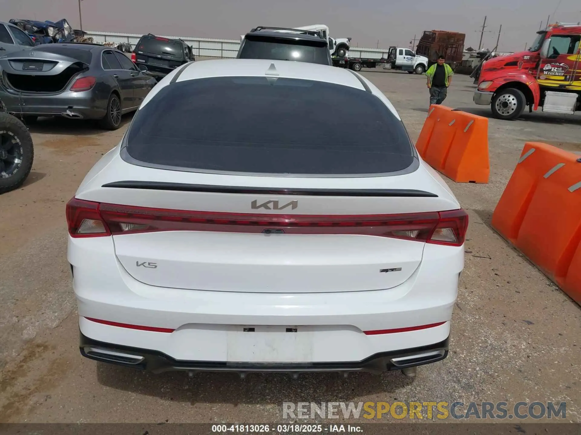 17 fotografías del automóvil dañado 5XXG64J23PG210833 KIA K5 2023