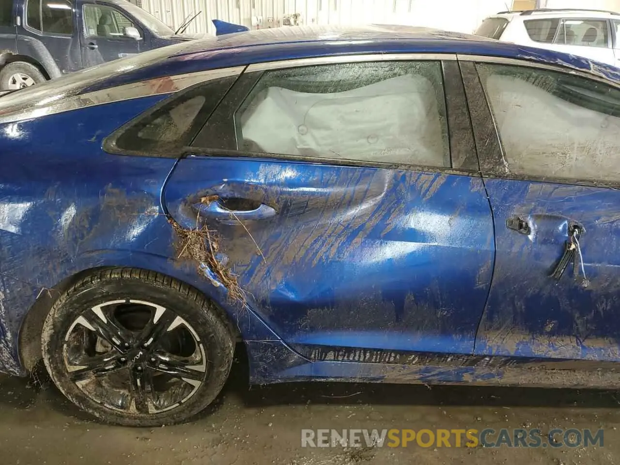 10 fotografías del automóvil dañado 5XXG64J23PG212677 KIA K5 2023