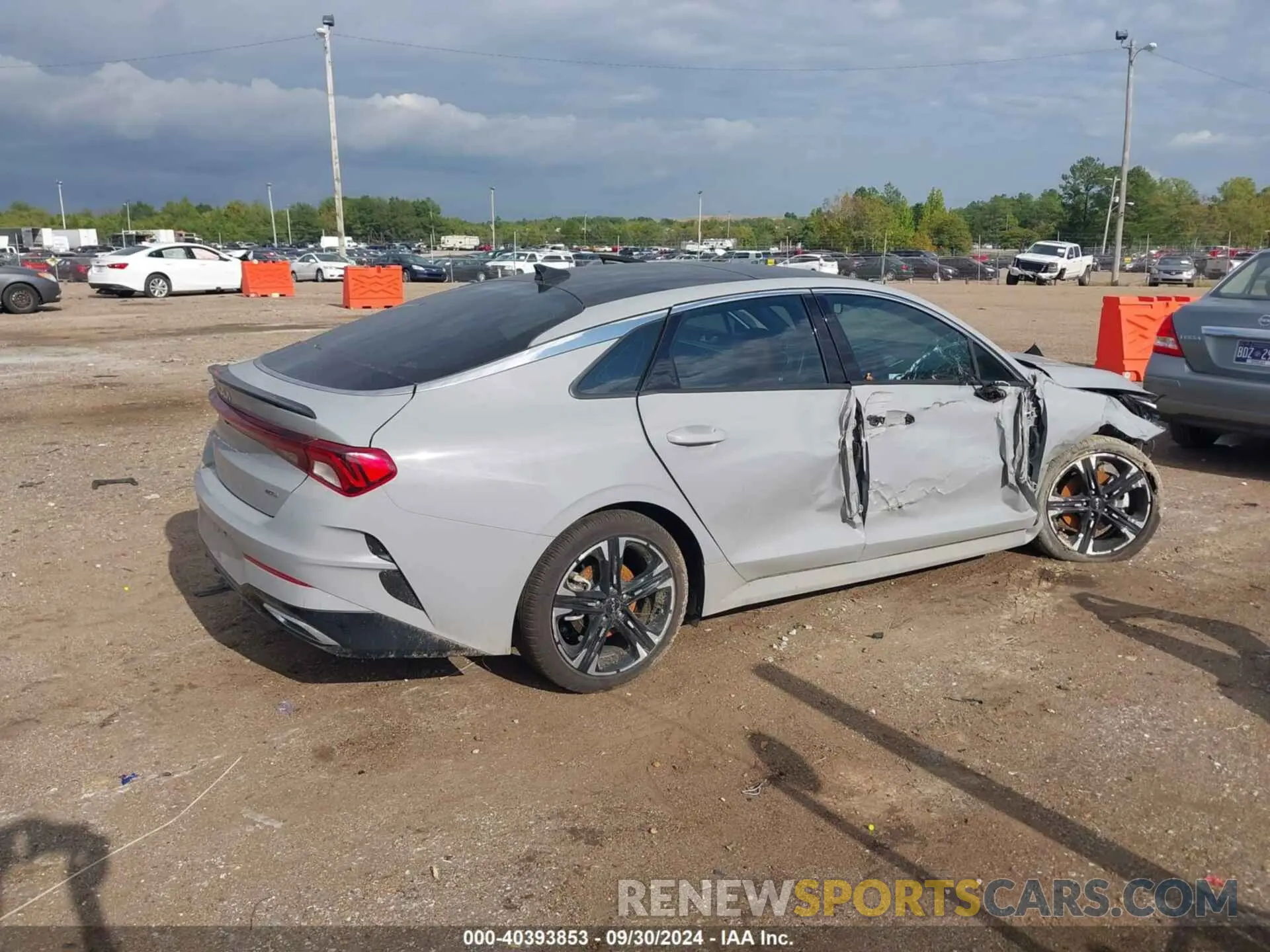4 fotografías del automóvil dañado 5XXG64J23PG213294 KIA K5 2023