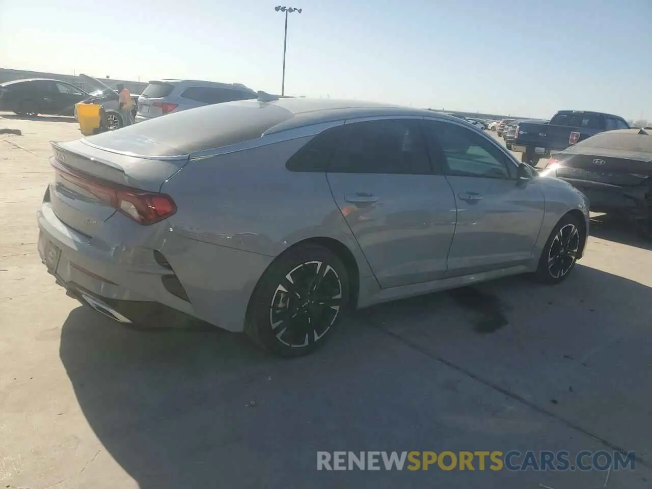 3 fotografías del automóvil dañado 5XXG64J23PG223839 KIA K5 2023