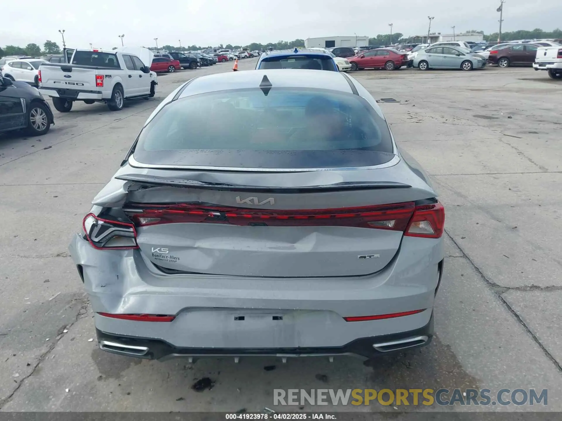 16 fotografías del automóvil dañado 5XXG64J24PG194562 KIA K5 2023