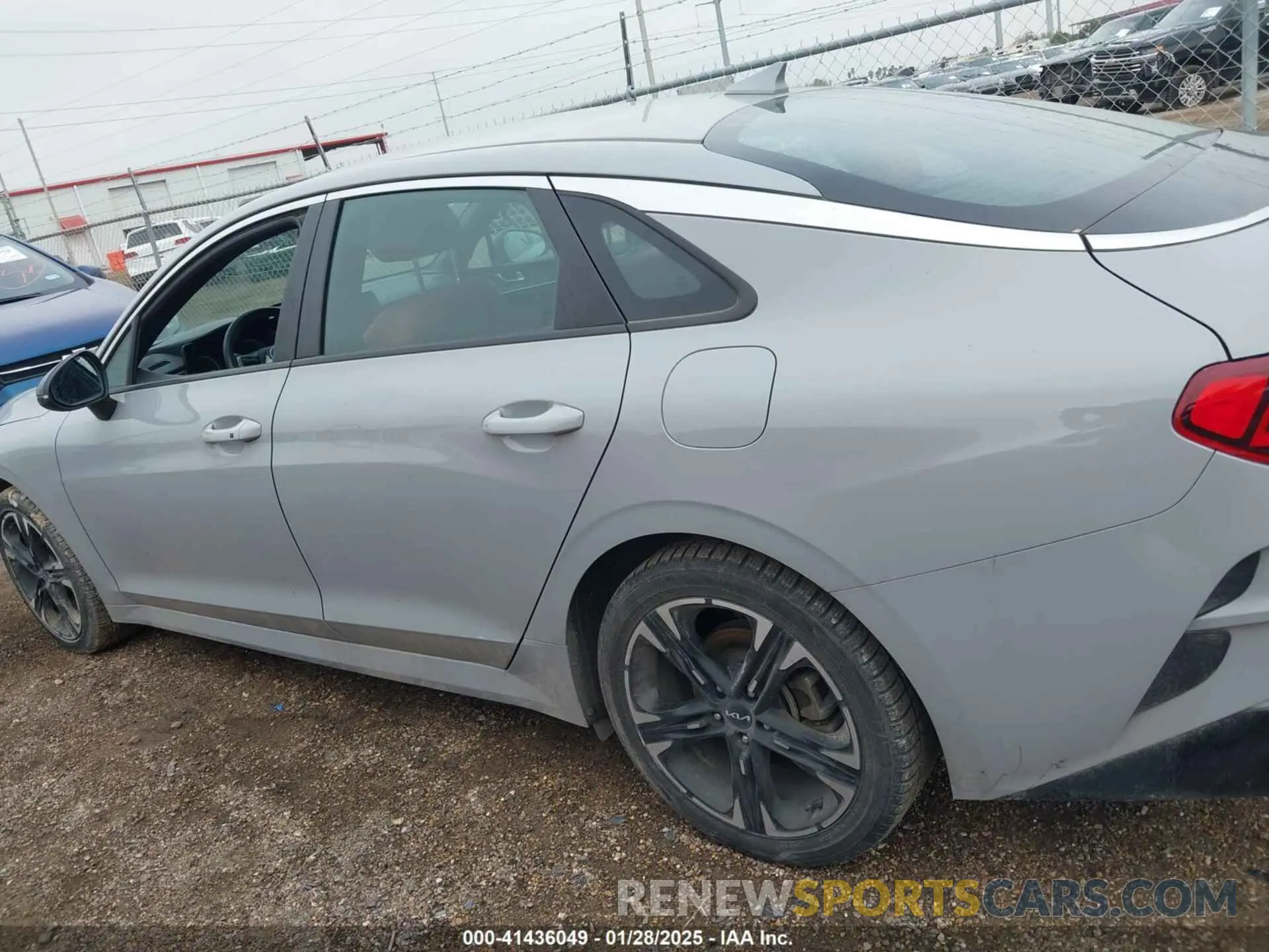 15 fotografías del automóvil dañado 5XXG64J24PG201929 KIA K5 2023