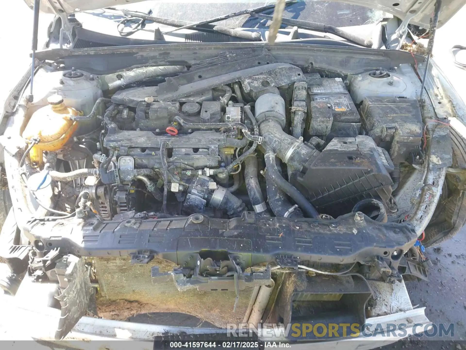 10 fotografías del automóvil dañado 5XXG64J24PG213210 KIA K5 2023