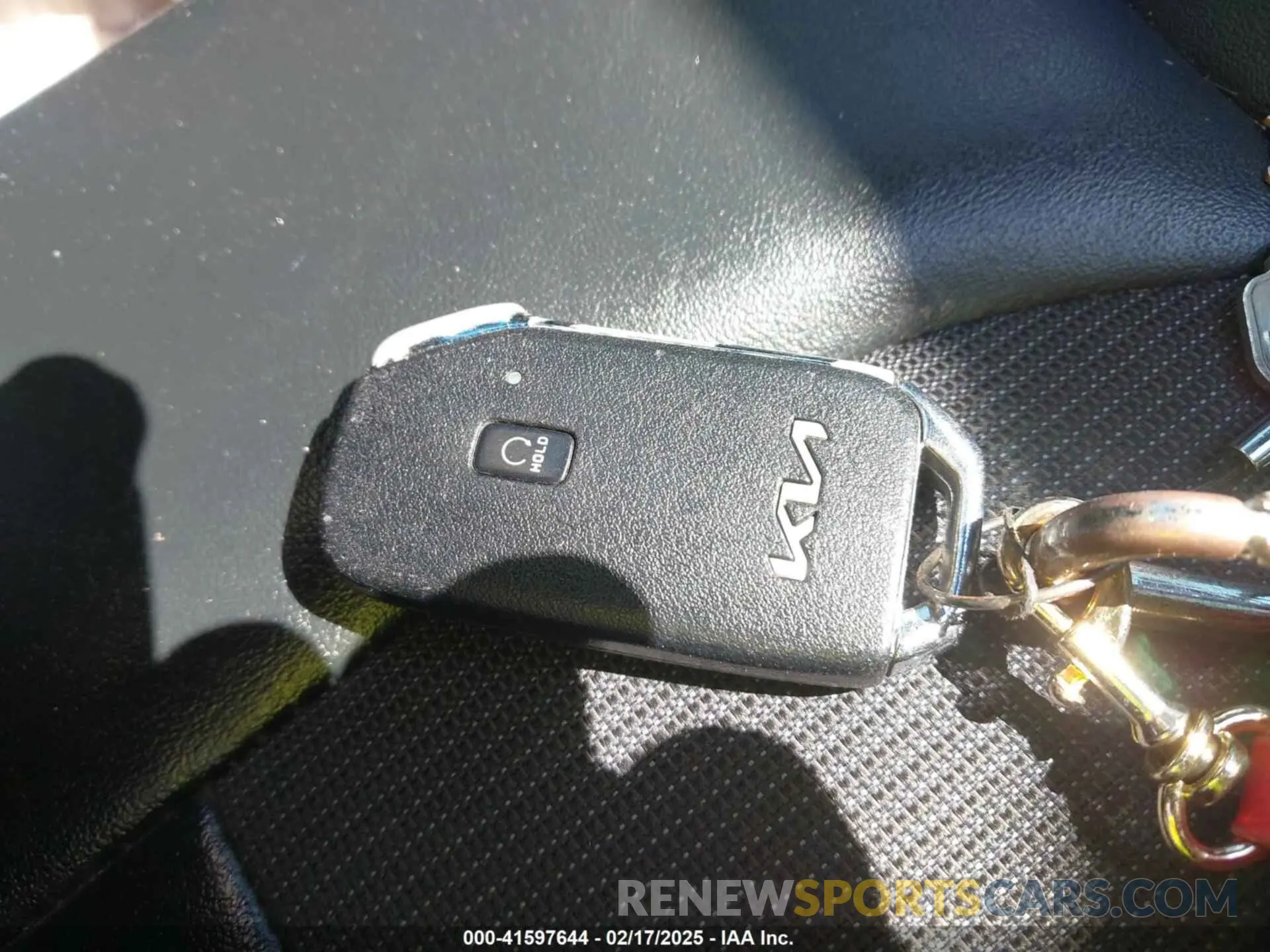 11 fotografías del automóvil dañado 5XXG64J24PG213210 KIA K5 2023