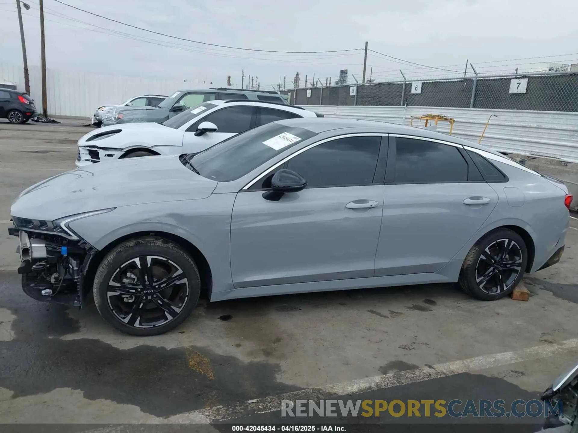 14 fotografías del automóvil dañado 5XXG64J25PG171887 KIA K5 2023