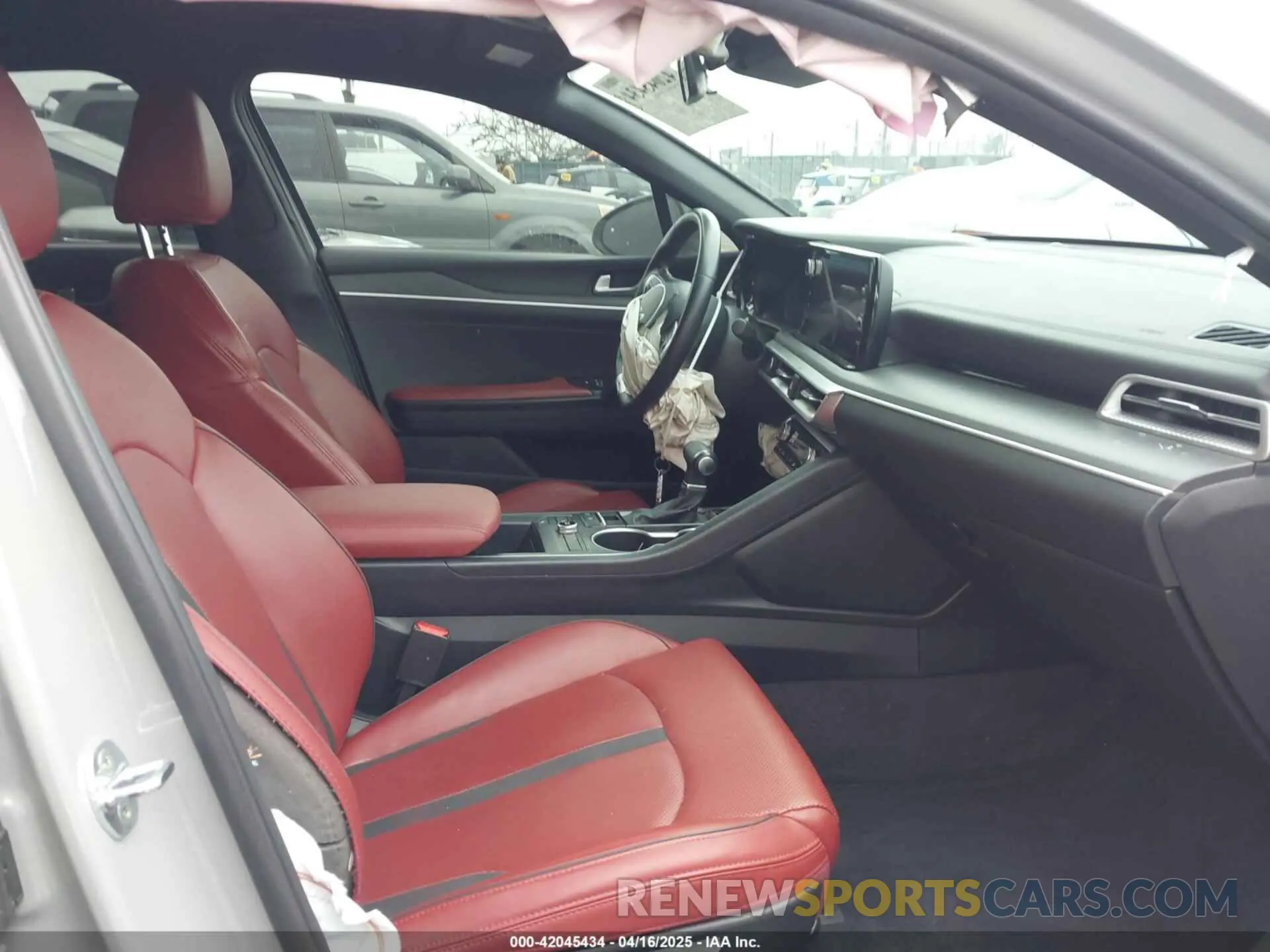 5 fotografías del automóvil dañado 5XXG64J25PG171887 KIA K5 2023