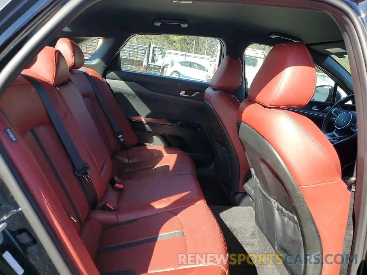 10 fotografías del automóvil dañado 5XXG64J25PG172442 KIA K5 2023