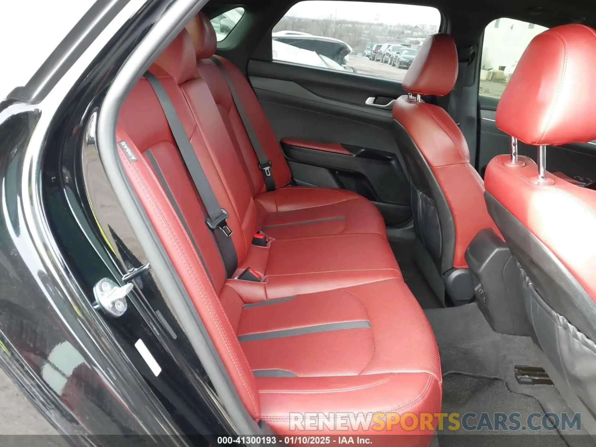 8 fotografías del automóvil dañado 5XXG64J25PG220666 KIA K5 2023