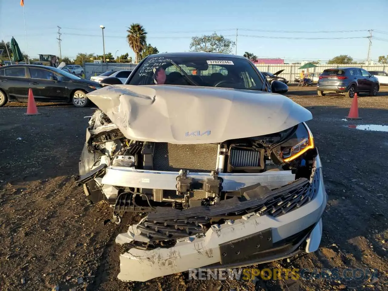 5 fotografías del automóvil dañado 5XXG64J25PG228573 KIA K5 2023