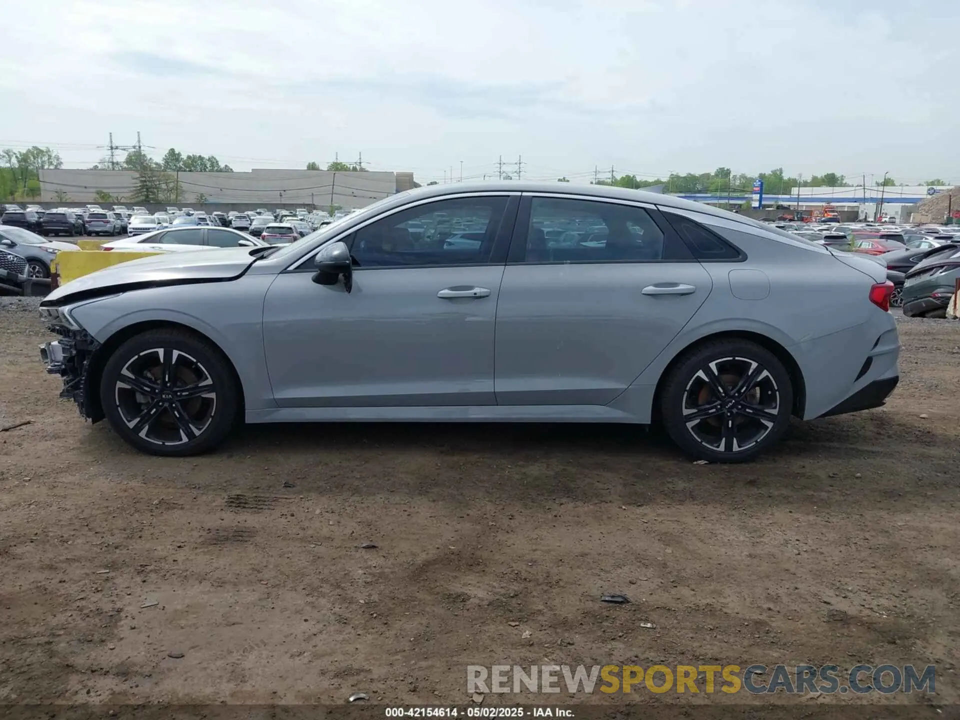 14 fotografías del automóvil dañado 5XXG64J26PG176483 KIA K5 2023