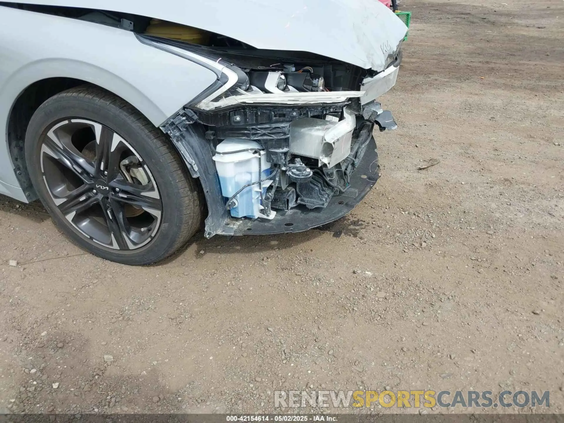 18 fotografías del automóvil dañado 5XXG64J26PG176483 KIA K5 2023