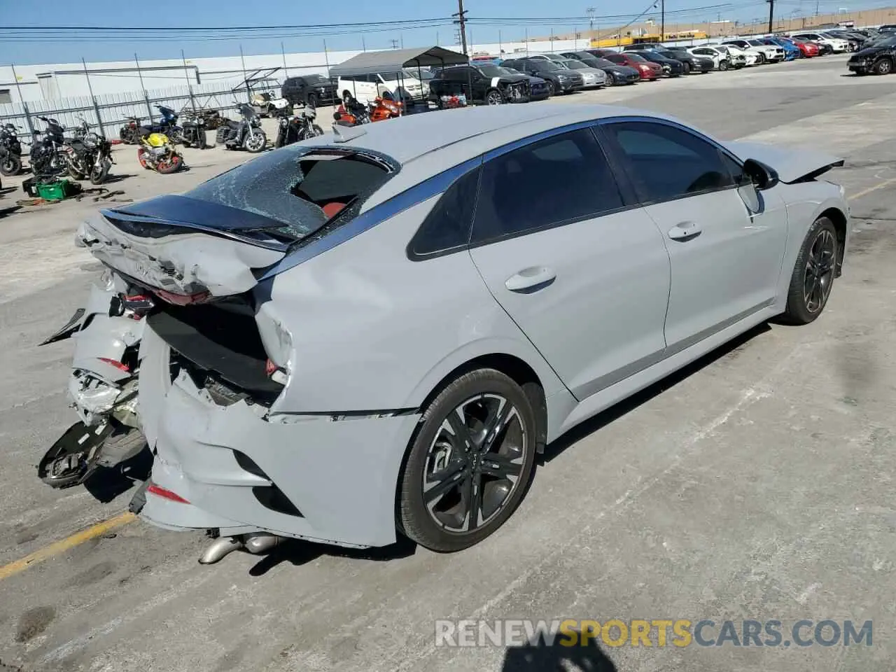 3 fotografías del automóvil dañado 5XXG64J26PG184051 KIA K5 2023