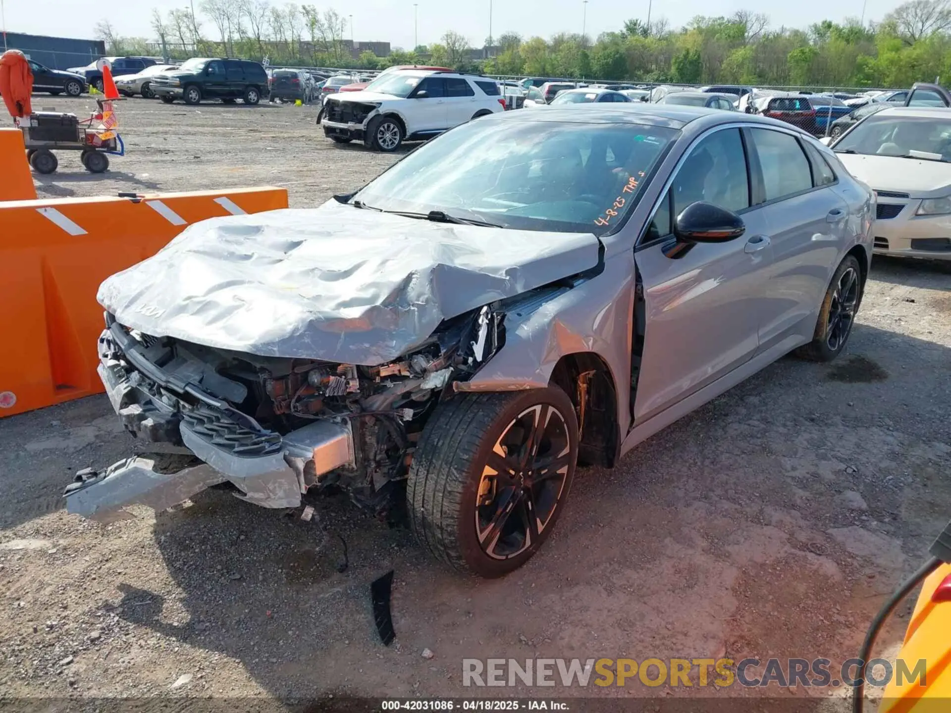 2 fotografías del automóvil dañado 5XXG64J26PG208610 KIA K5 2023