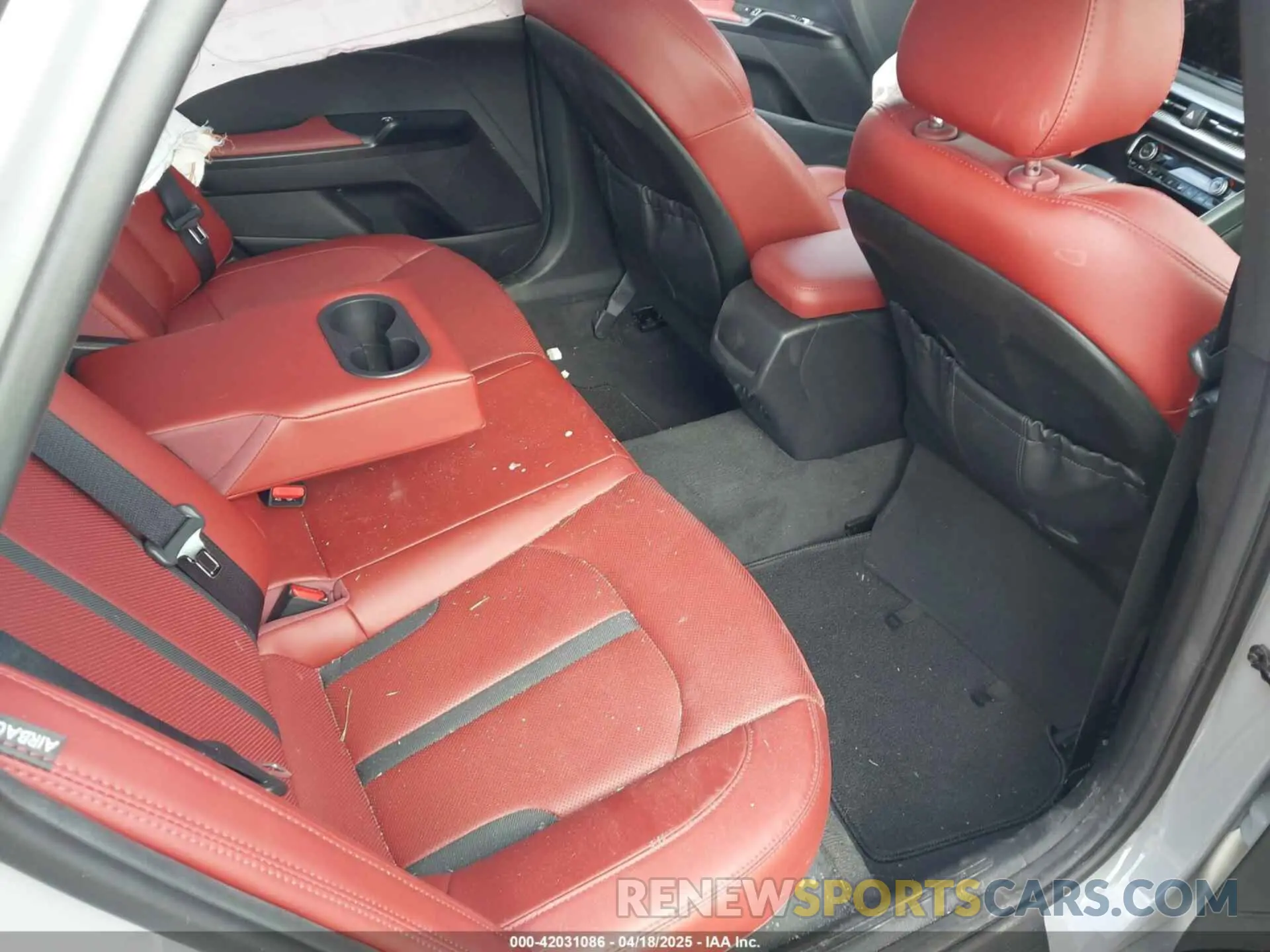 8 fotografías del automóvil dañado 5XXG64J26PG208610 KIA K5 2023