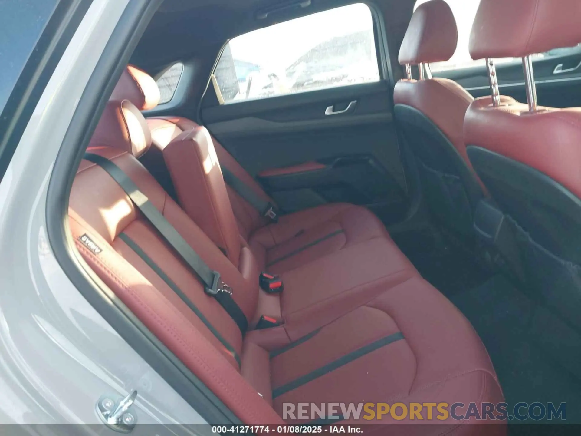 8 fotografías del automóvil dañado 5XXG64J26PG223981 KIA K5 2023