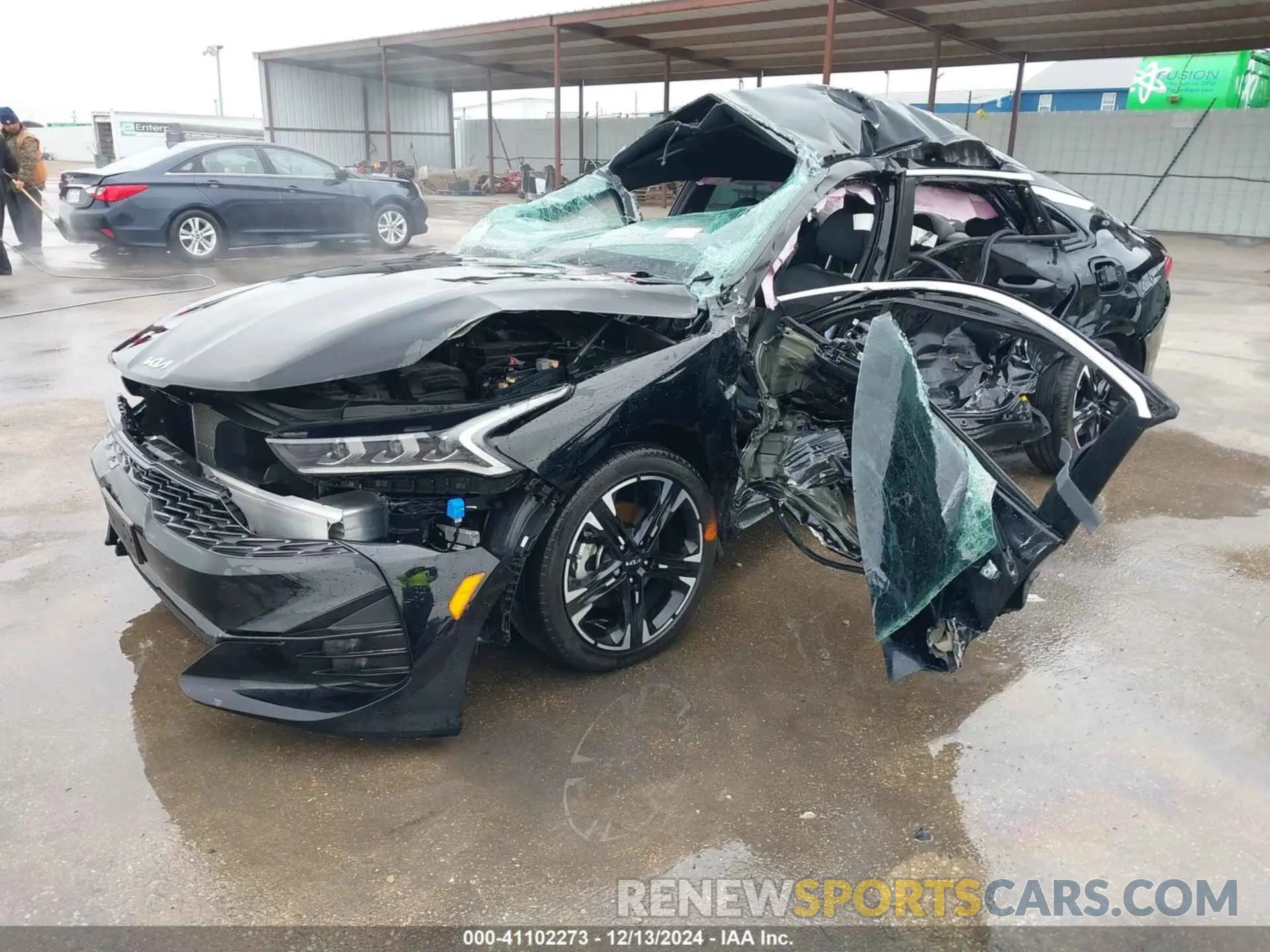 2 fotografías del automóvil dañado 5XXG64J26PG224497 KIA K5 2023