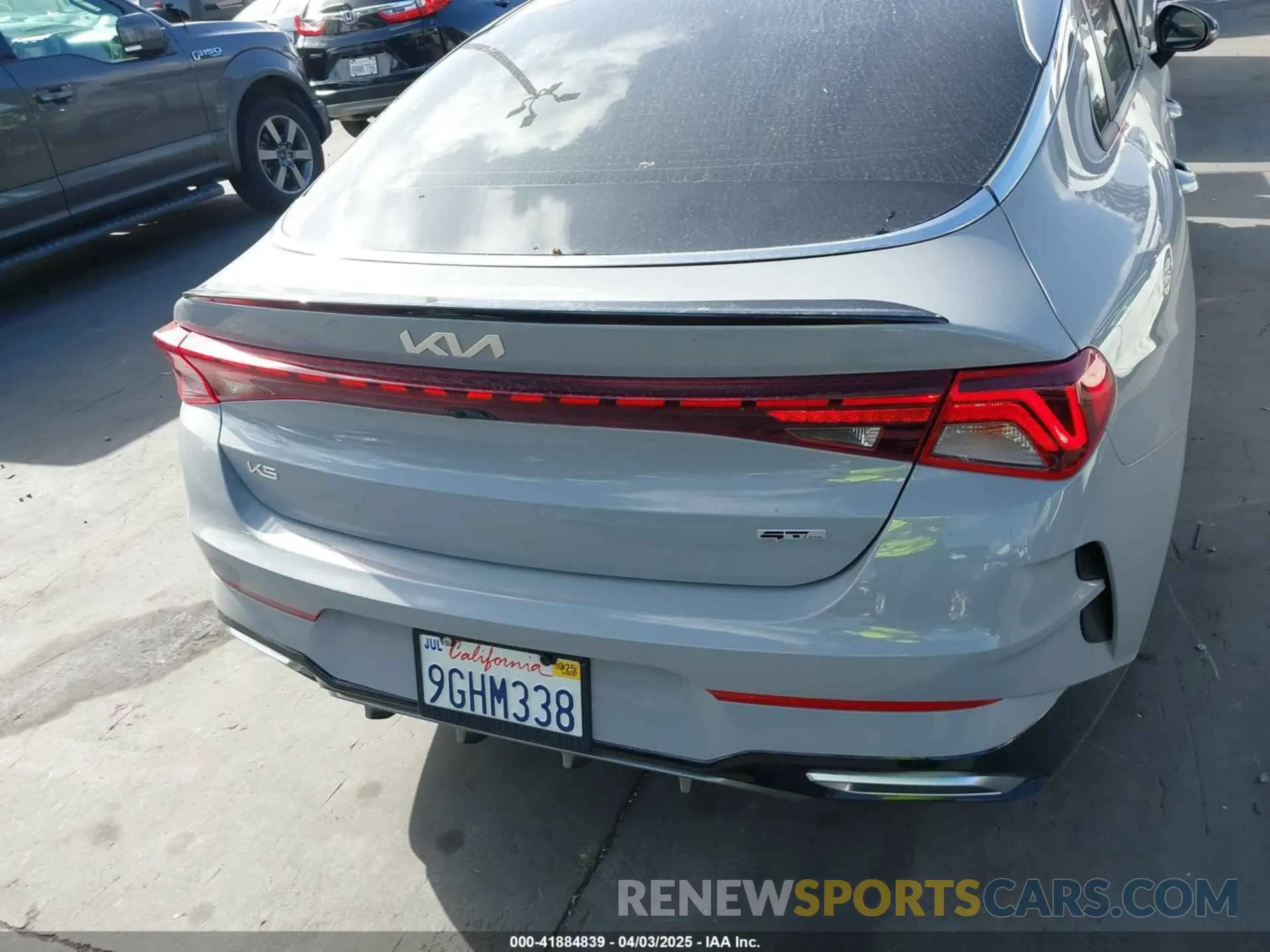 17 fotografías del automóvil dañado 5XXG64J26PG228033 KIA K5 2023