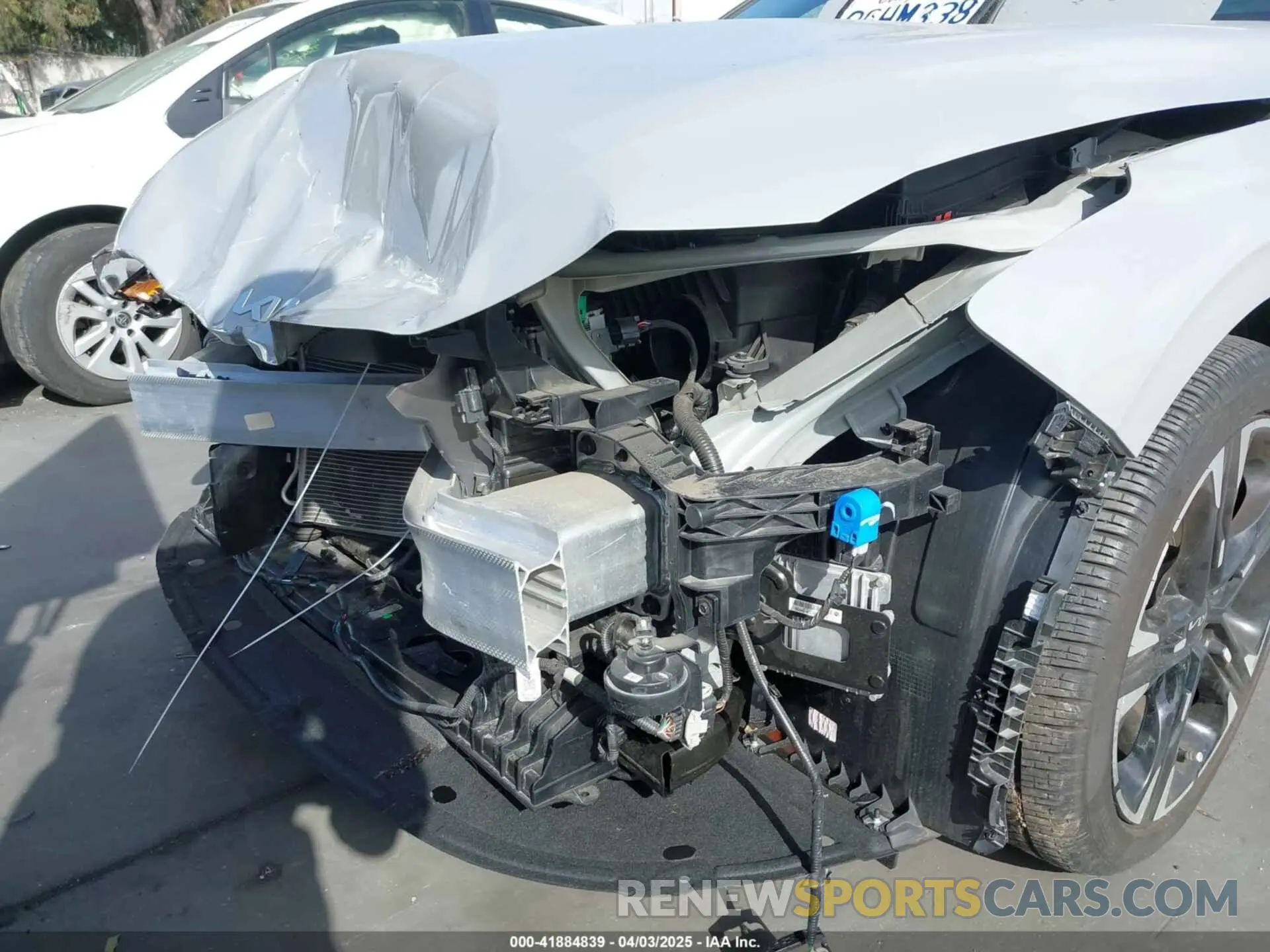 18 fotografías del automóvil dañado 5XXG64J26PG228033 KIA K5 2023