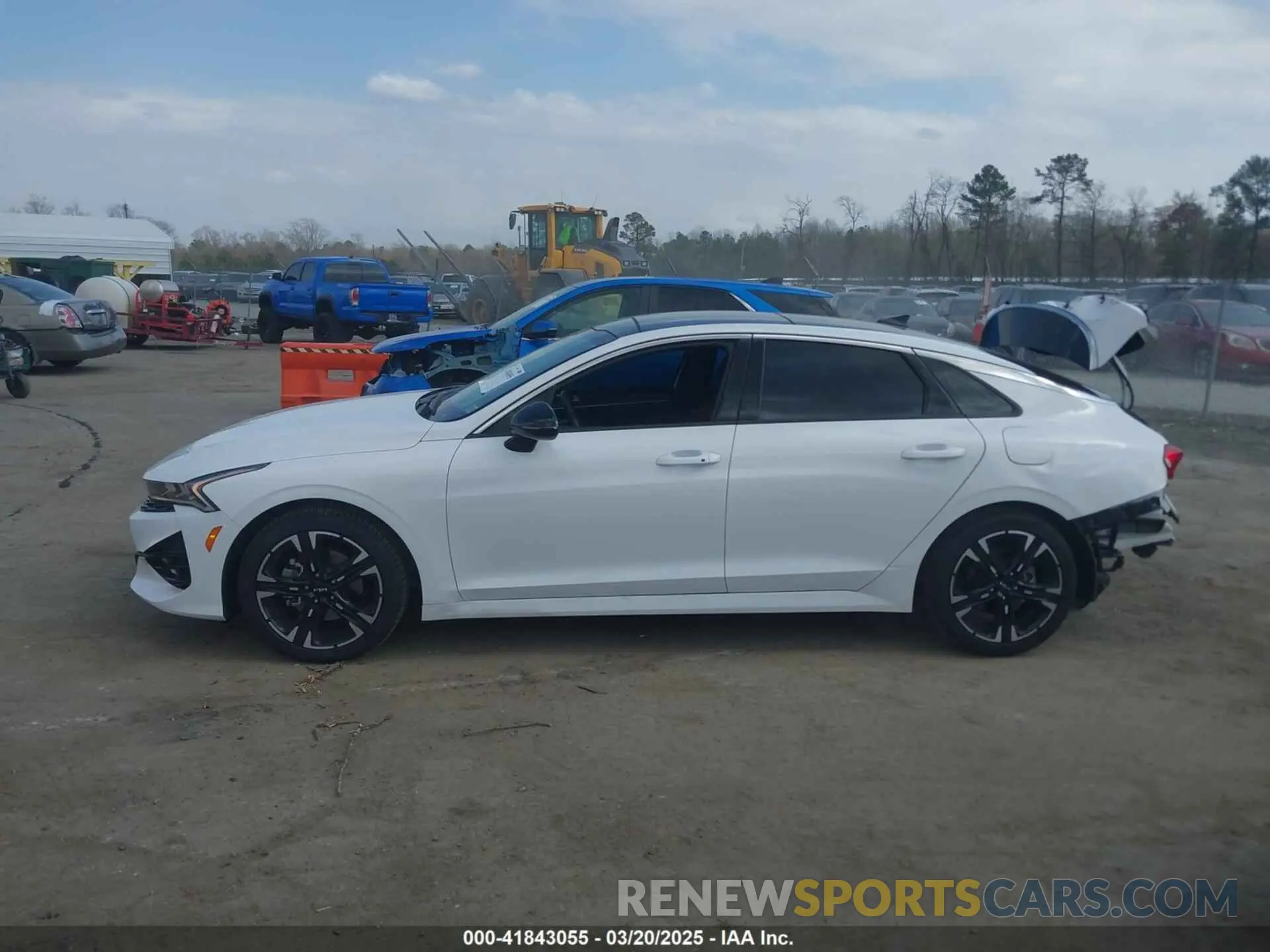 14 fotografías del automóvil dañado 5XXG64J27PG194006 KIA K5 2023