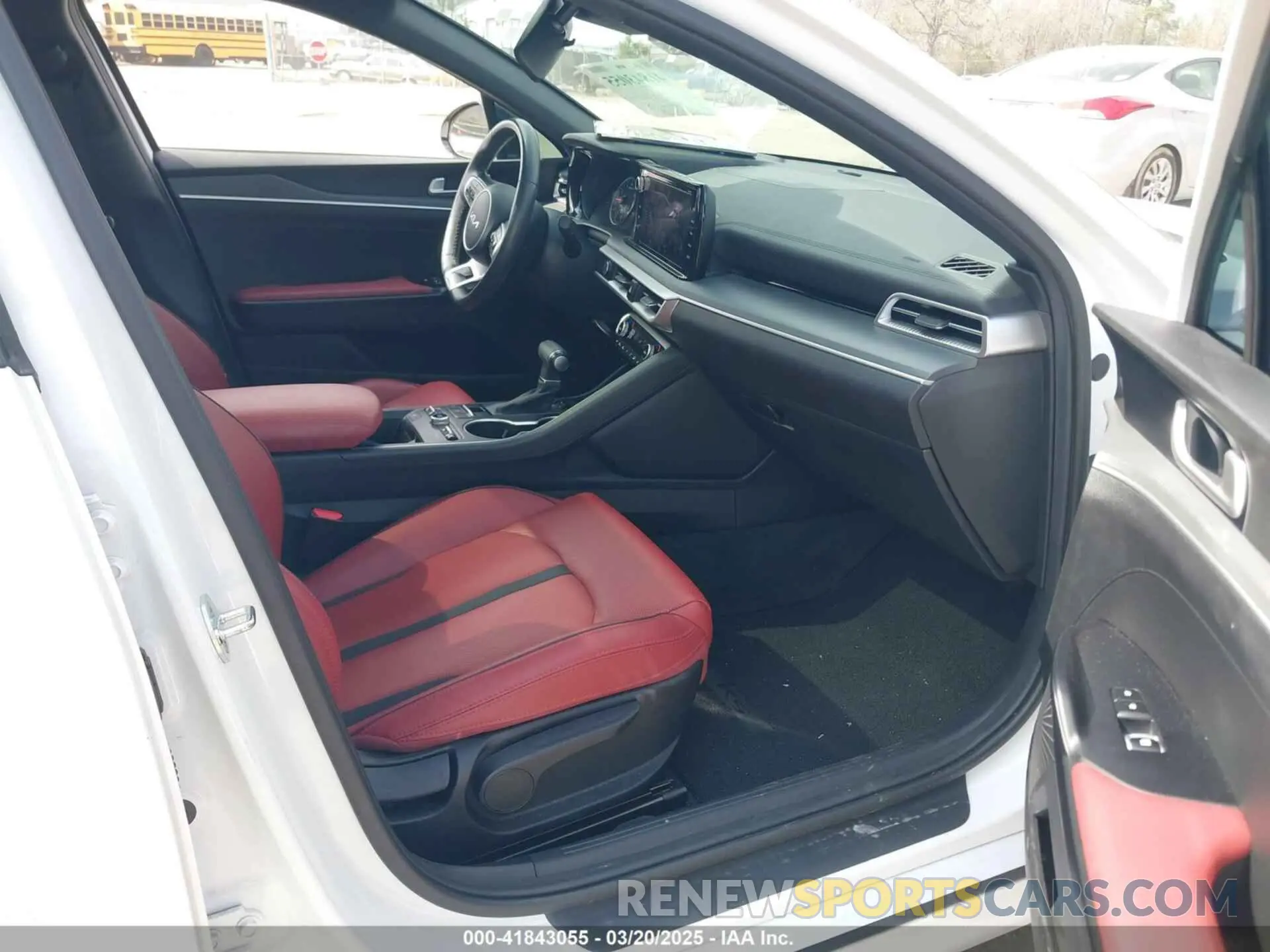 5 fotografías del automóvil dañado 5XXG64J27PG194006 KIA K5 2023