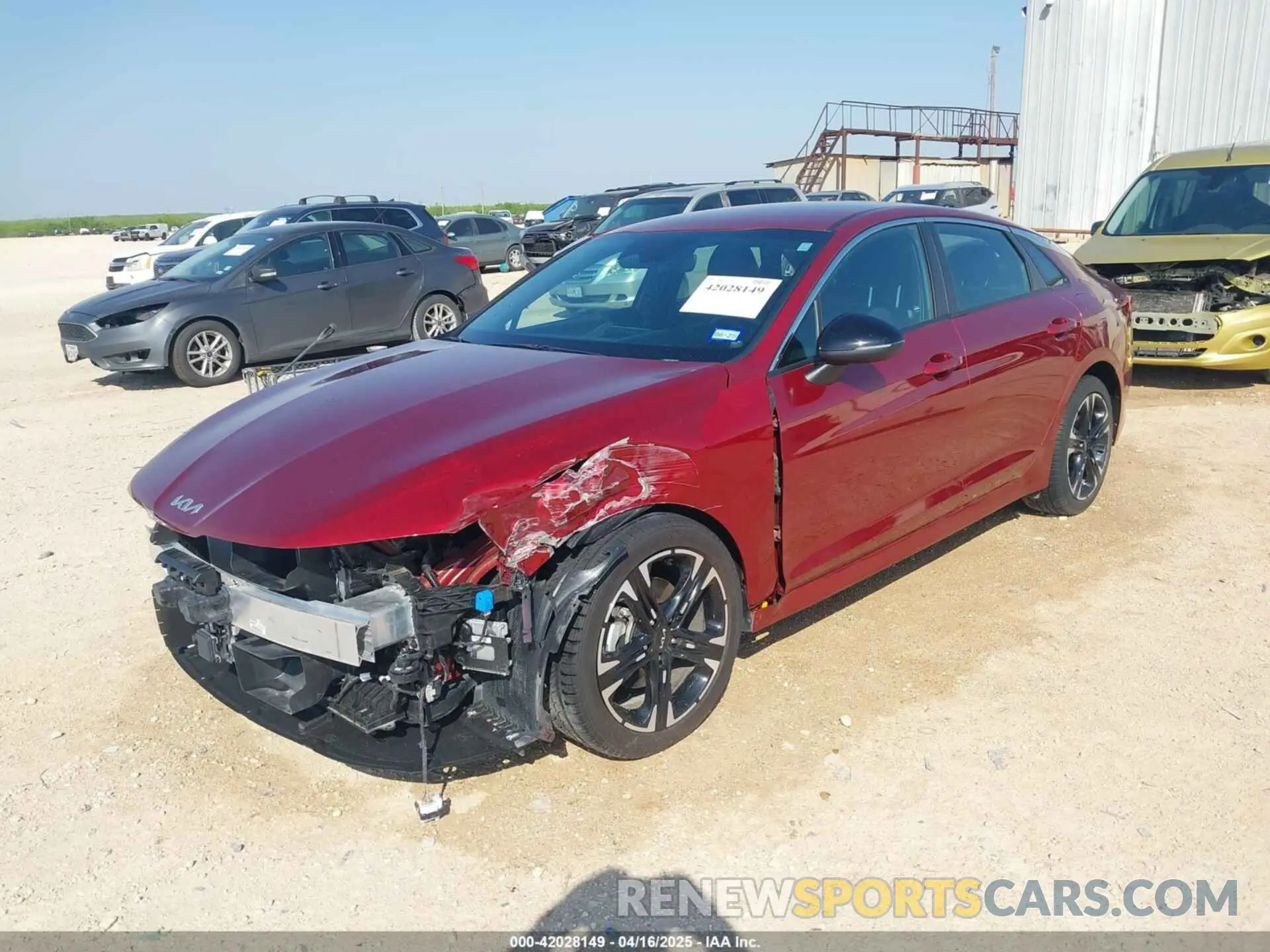 2 fotografías del automóvil dañado 5XXG64J27PG227330 KIA K5 2023