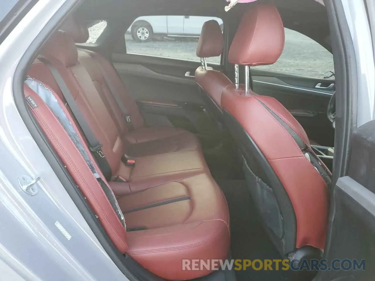 10 fotografías del automóvil dañado 5XXG64J28PG176789 KIA K5 2023