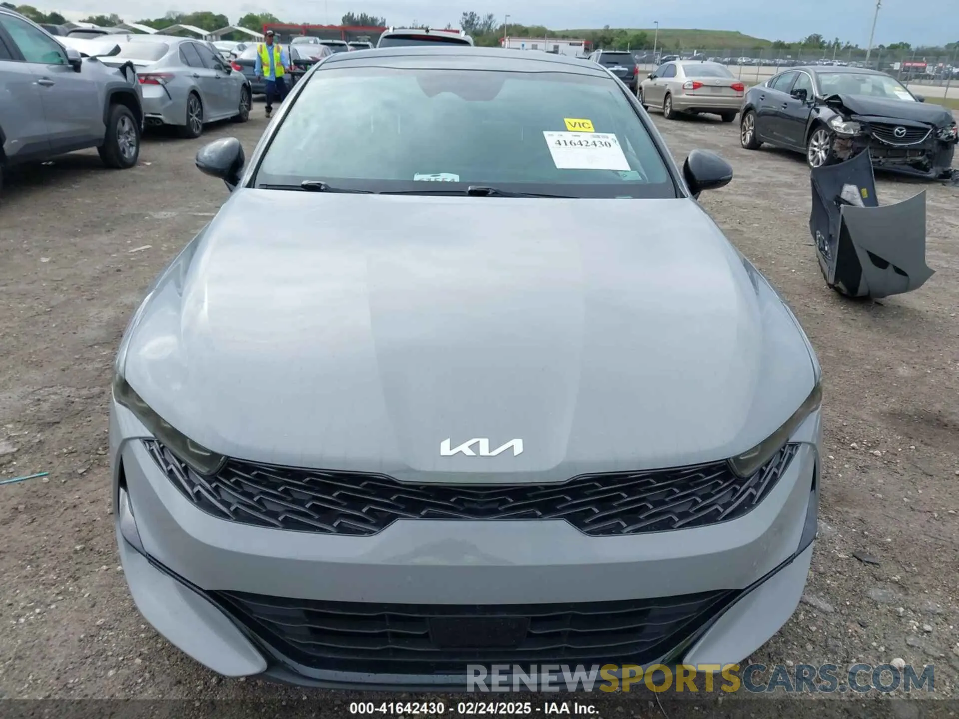 13 fotografías del automóvil dañado 5XXG64J28PG182642 KIA K5 2023