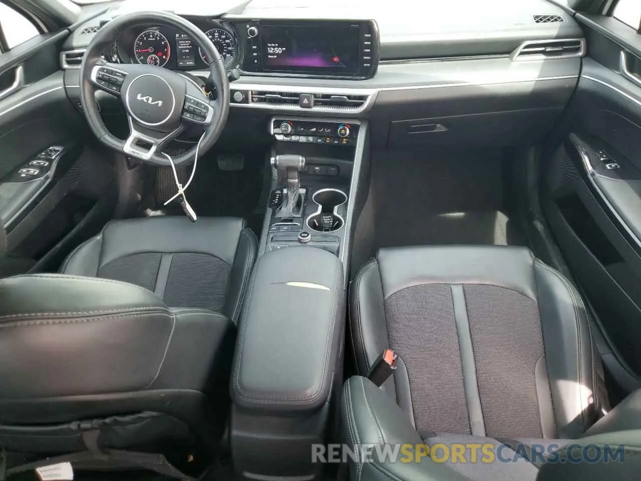 8 fotografías del automóvil dañado 5XXG64J28PG198646 KIA K5 2023