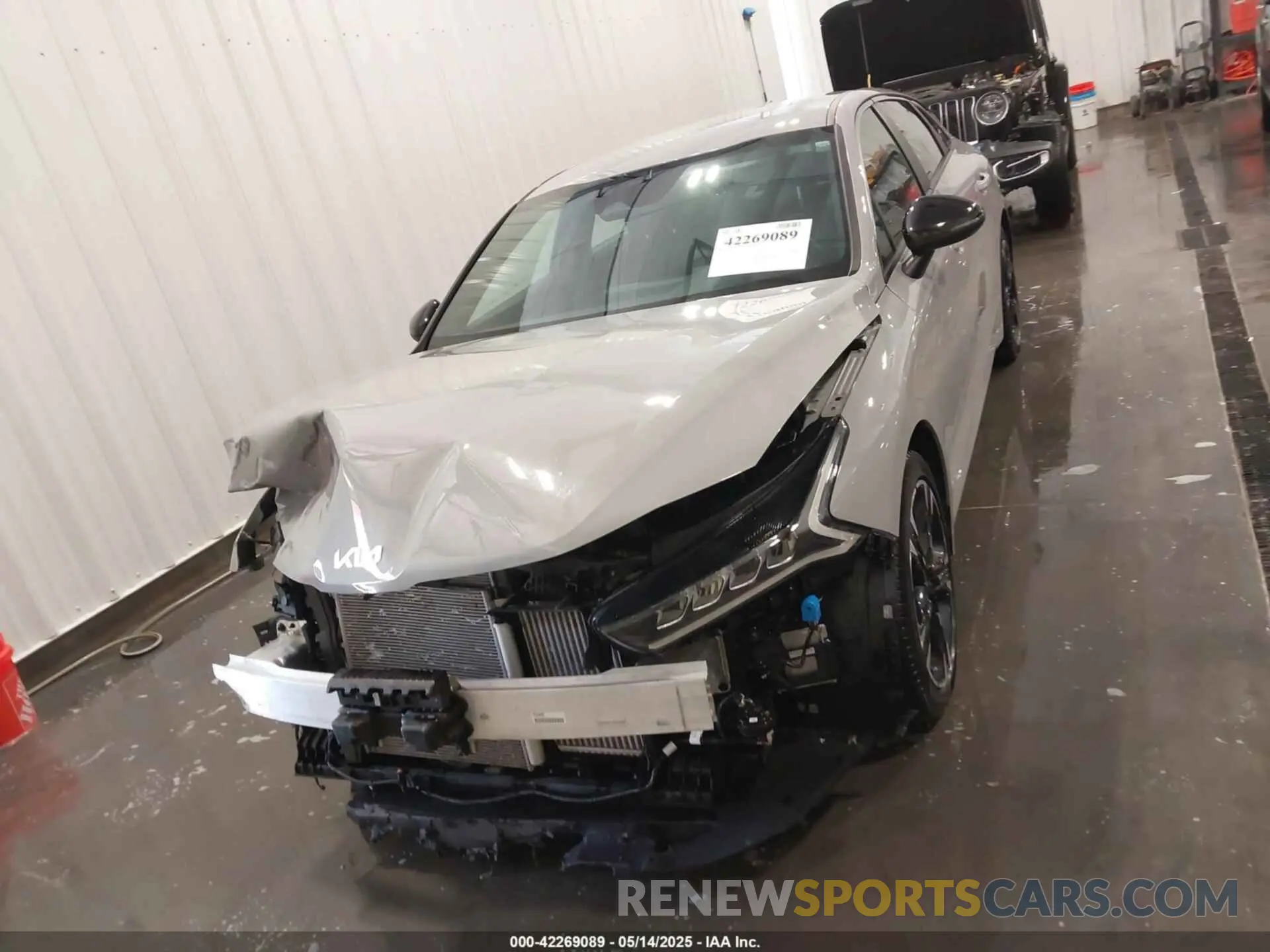 12 fotografías del automóvil dañado 5XXG64J28PG201500 KIA K5 2023