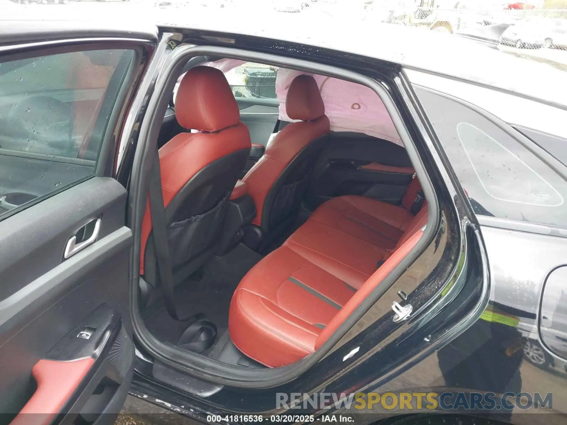 8 fotografías del automóvil dañado 5XXG64J28PG206566 KIA K5 2023
