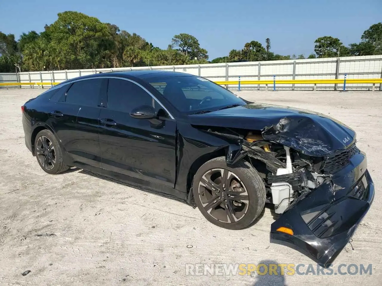 4 fotografías del automóvil dañado 5XXG64J28PG207510 KIA K5 2023