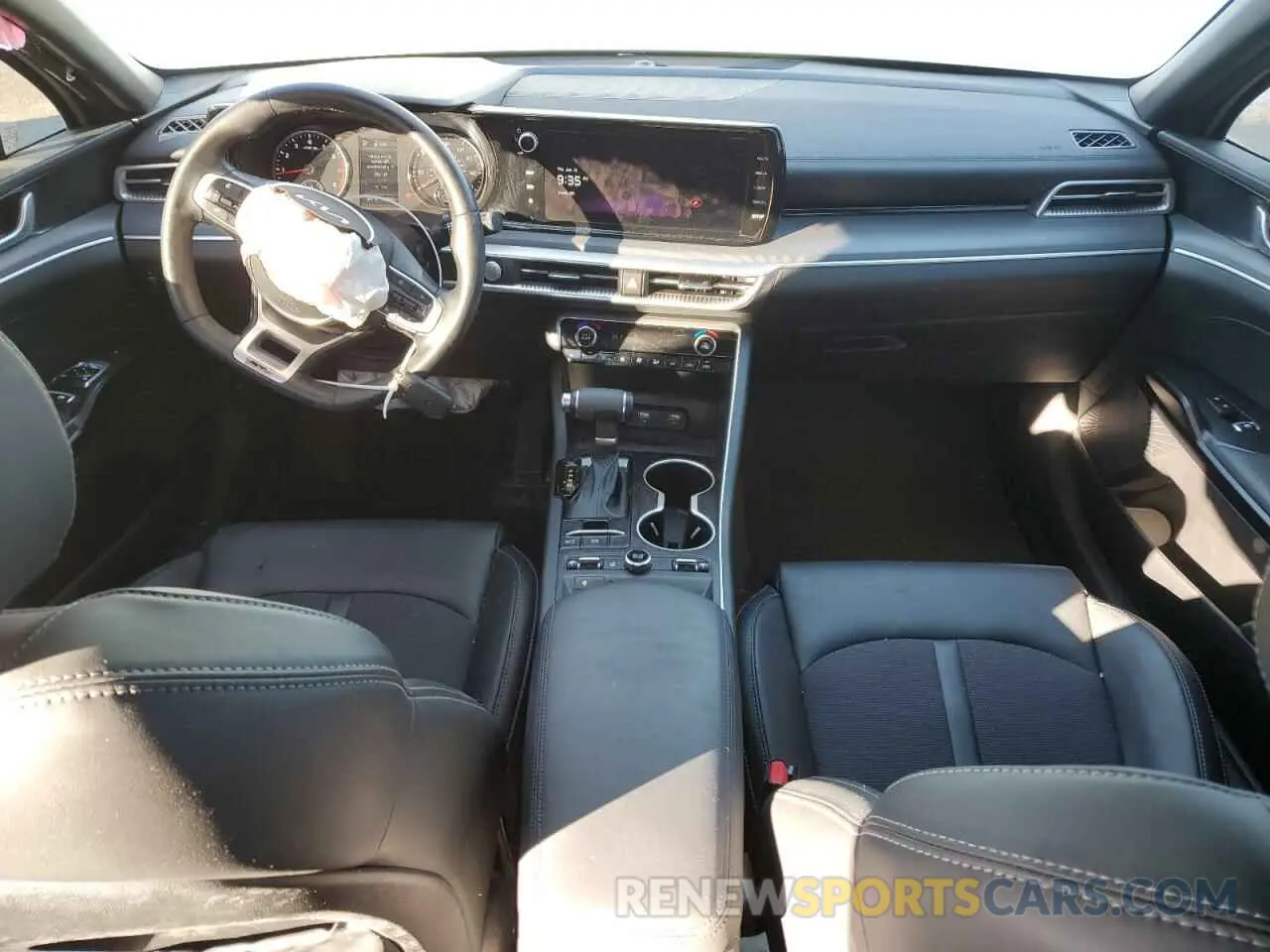 8 fotografías del automóvil dañado 5XXG64J28PG226431 KIA K5 2023