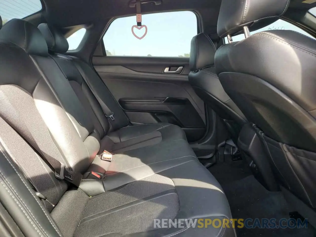 10 fotografías del automóvil dañado 5XXG64J29PG175005 KIA K5 2023