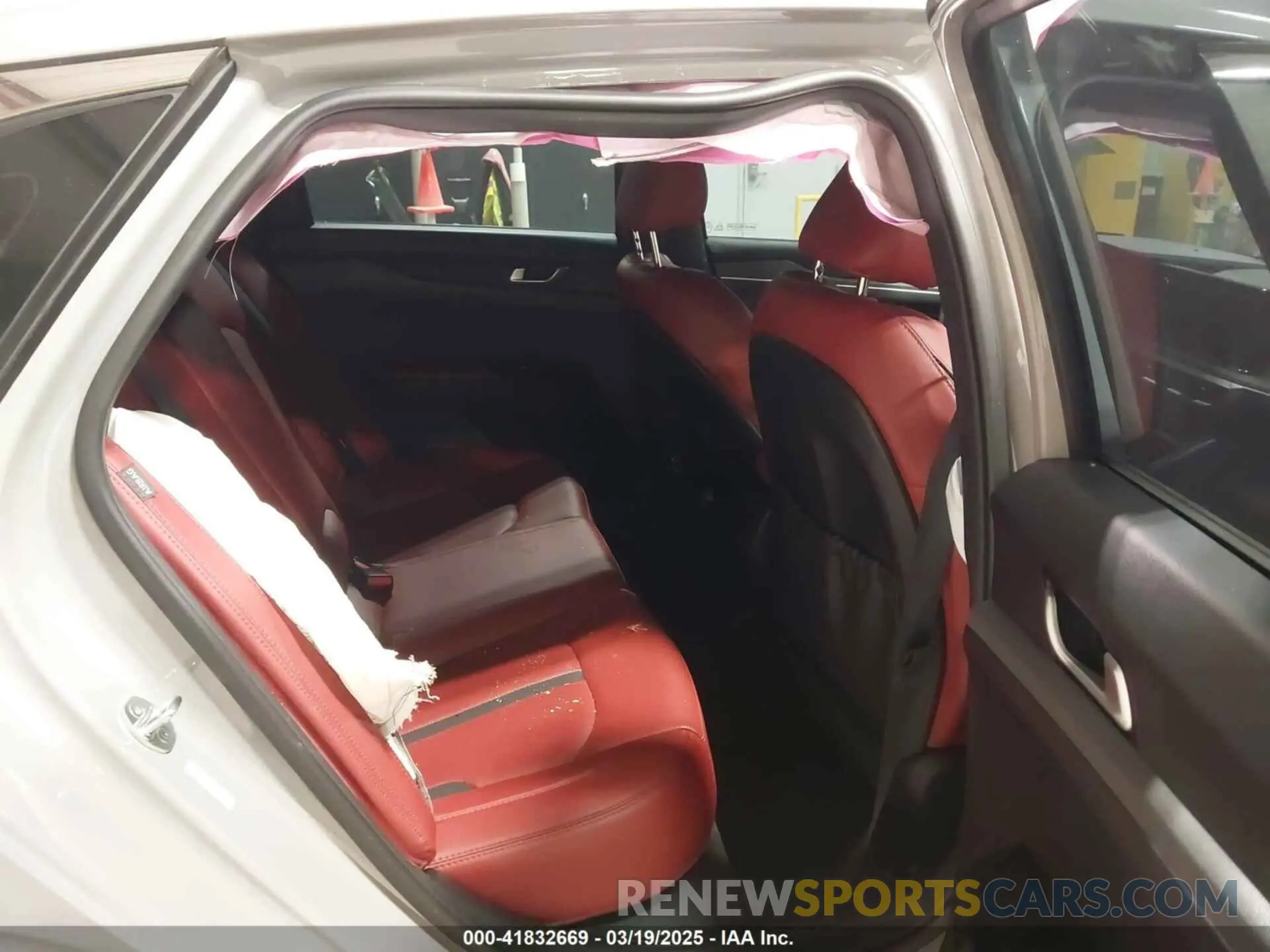8 fotografías del automóvil dañado 5XXG64J29PG198414 KIA K5 2023