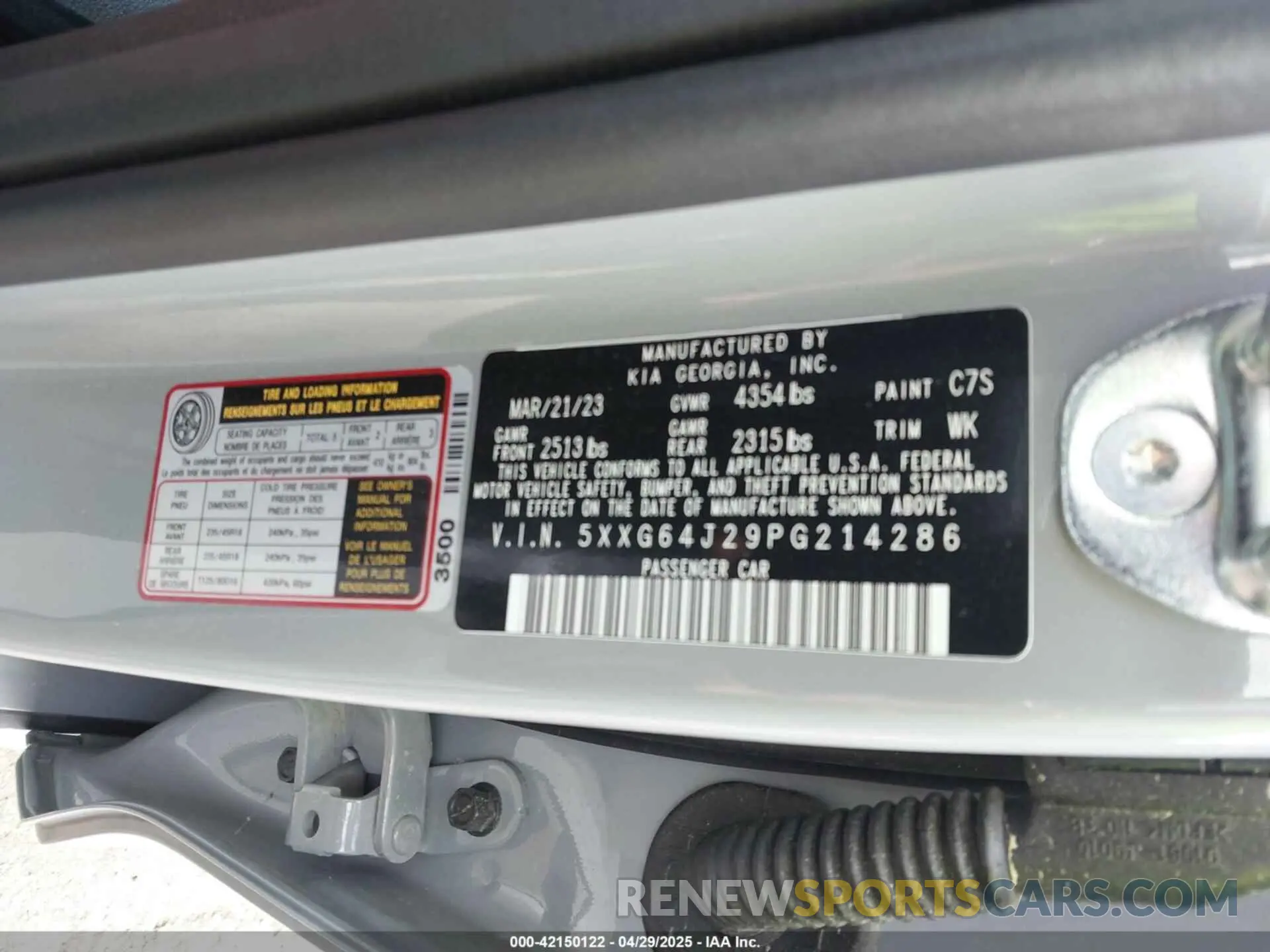 9 fotografías del automóvil dañado 5XXG64J29PG214286 KIA K5 2023